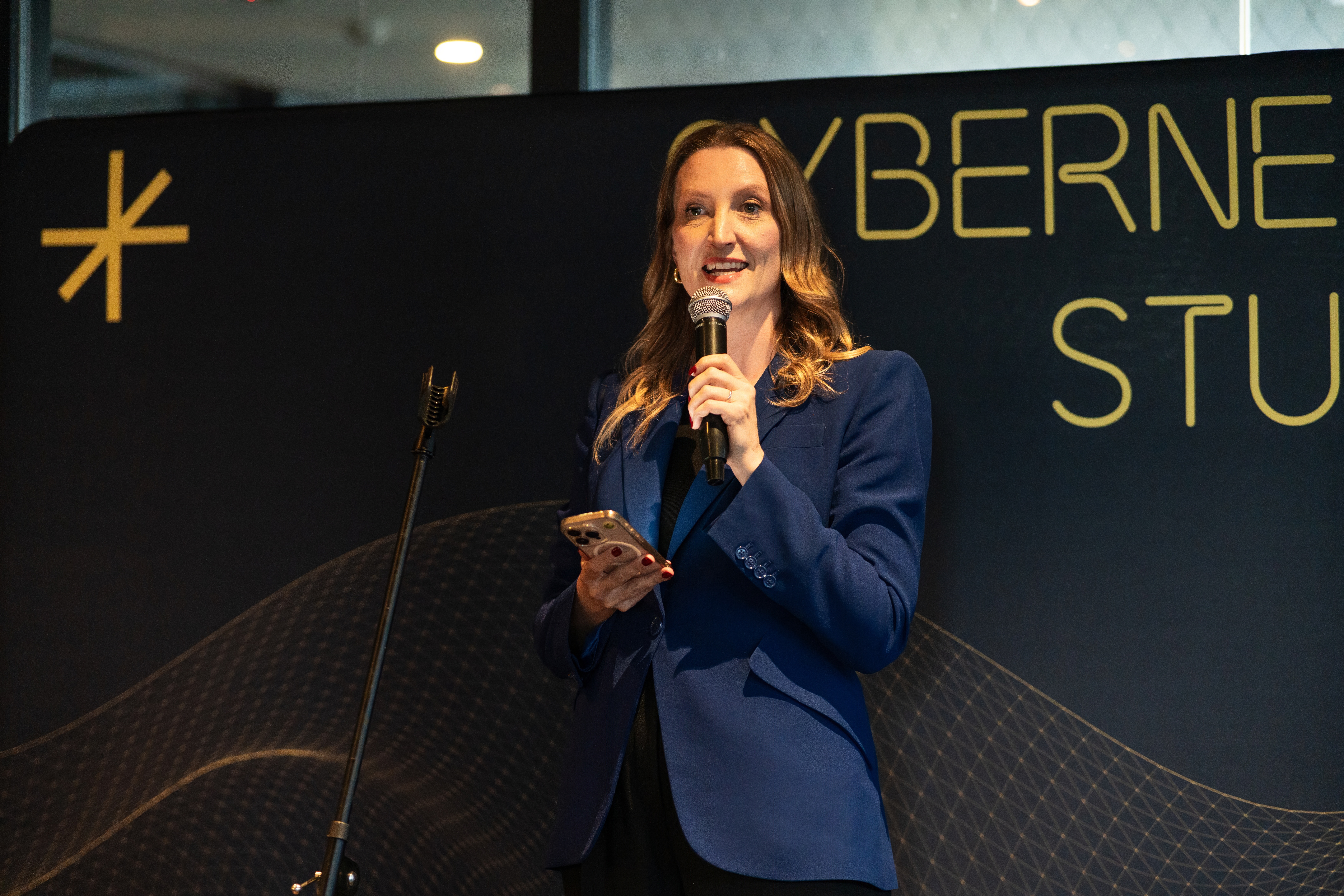 Dr Catherine Ball launches the Cybernetic Studio. 