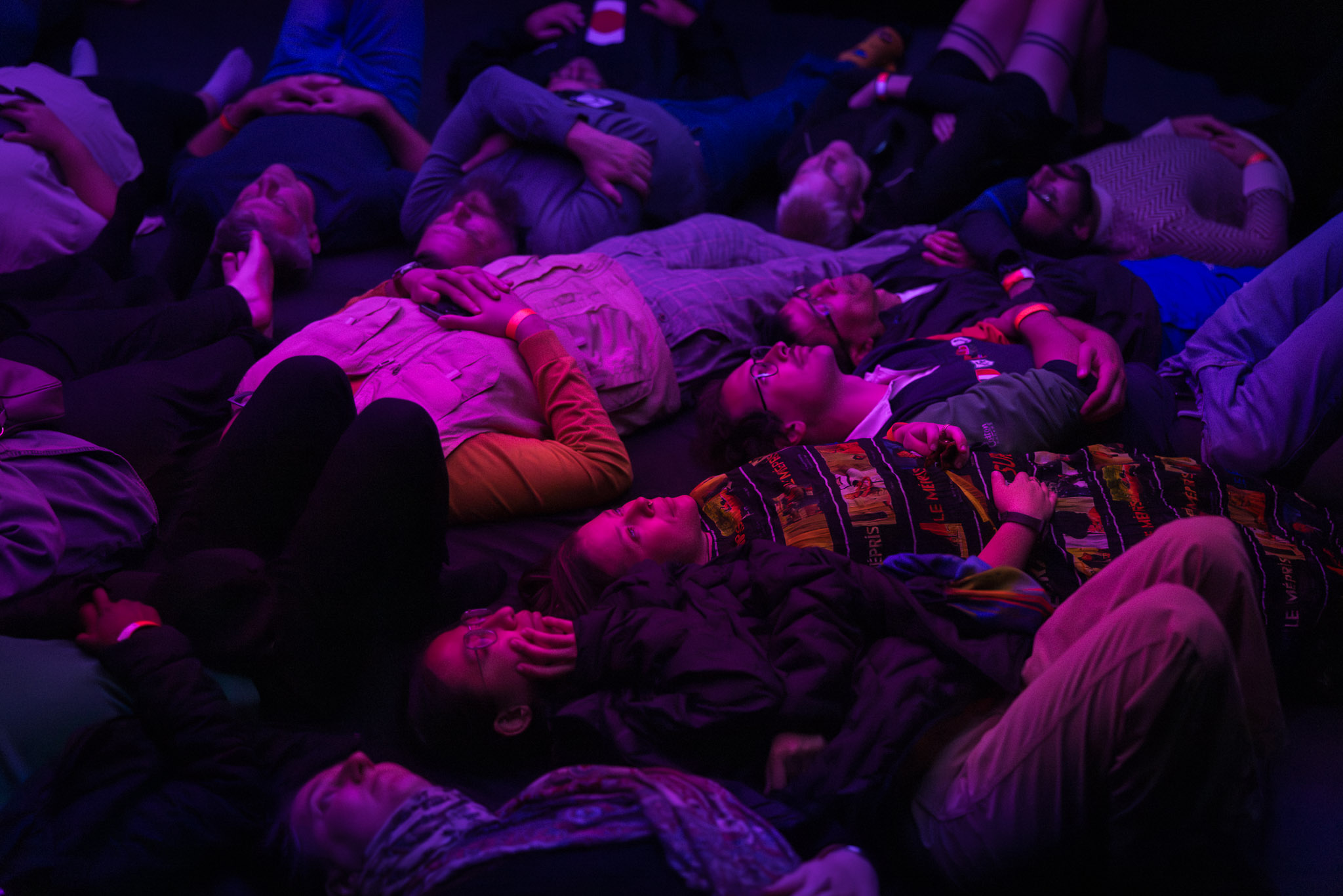 School of Cybernetics community experiencing Meditation on Country. Photo Credit: Anna Kucera.
