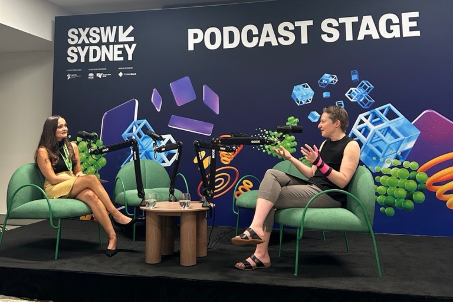  Podcast recording with Dr Ariella and Amy McLennan. Photo Credit: Ella McCarthy